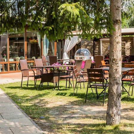 Hotel Pod Kasztanami ลูบลิน ภายนอก รูปภาพ
